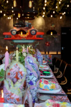 Celia B Daisies Table Cloth- Homeware